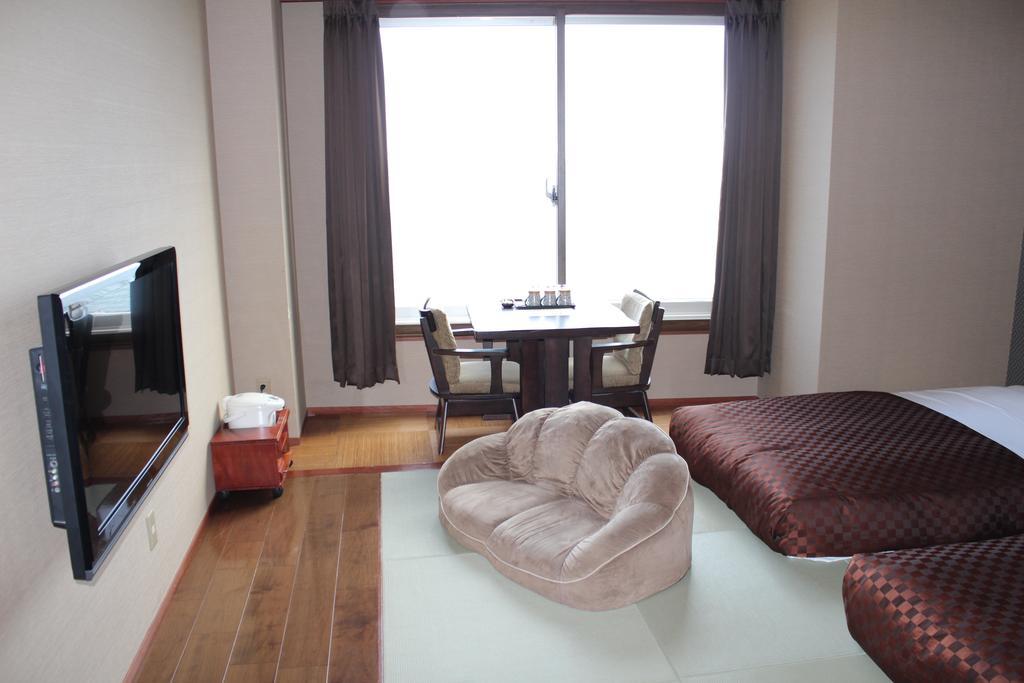 פוג'יסאווה Hotel Shiosai מראה חיצוני תמונה