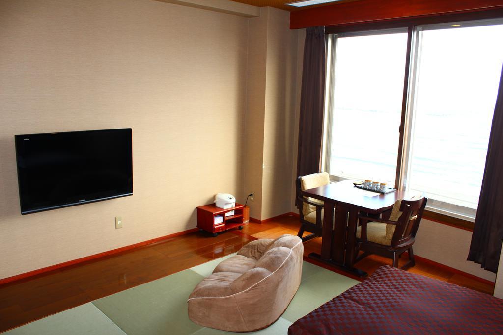 פוג'יסאווה Hotel Shiosai מראה חיצוני תמונה