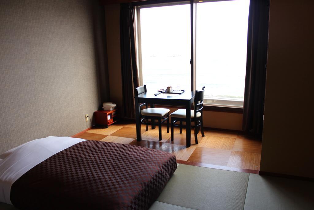 פוג'יסאווה Hotel Shiosai מראה חיצוני תמונה